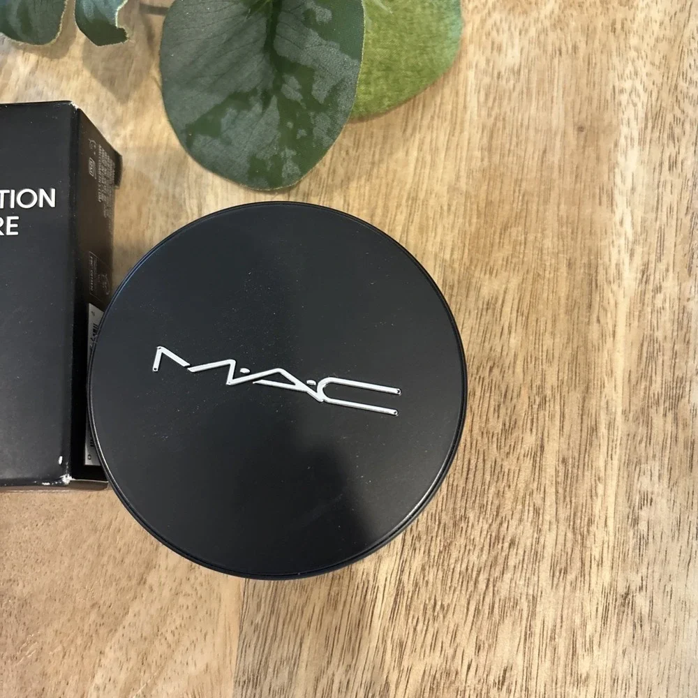 MAC Studio Fix Powder Plus Foundation - C5 - 0.52oz./15g